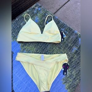 NWT No Boundaries Bikini Set